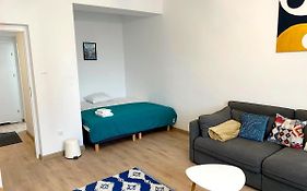 Cool Life Apartment